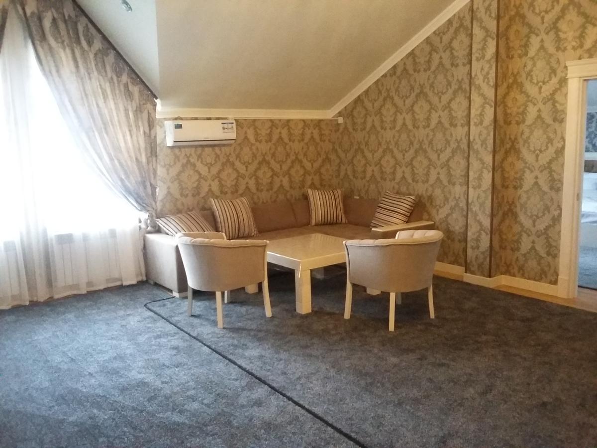 Hotel Afrosiyob 카르시 외부 사진