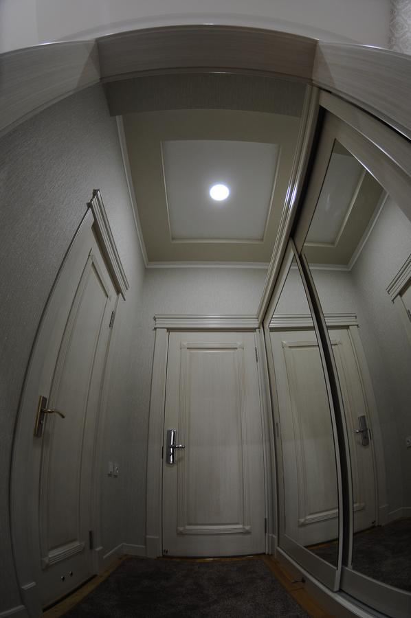 Hotel Afrosiyob 카르시 외부 사진